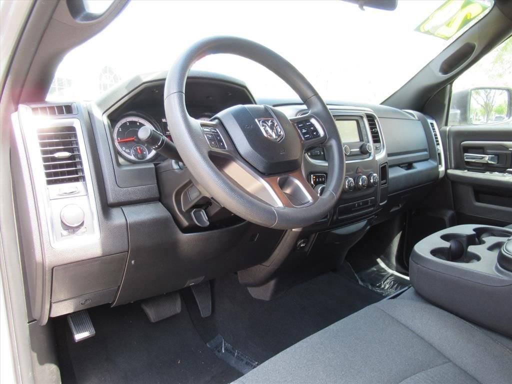 Used 2024 RAM 1500 Classic Warlock RWD image 16