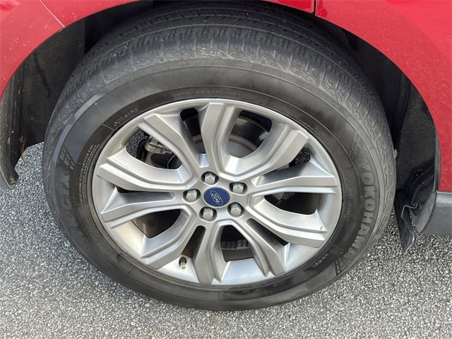 Used 2019 Ford Edge Titanium image 18