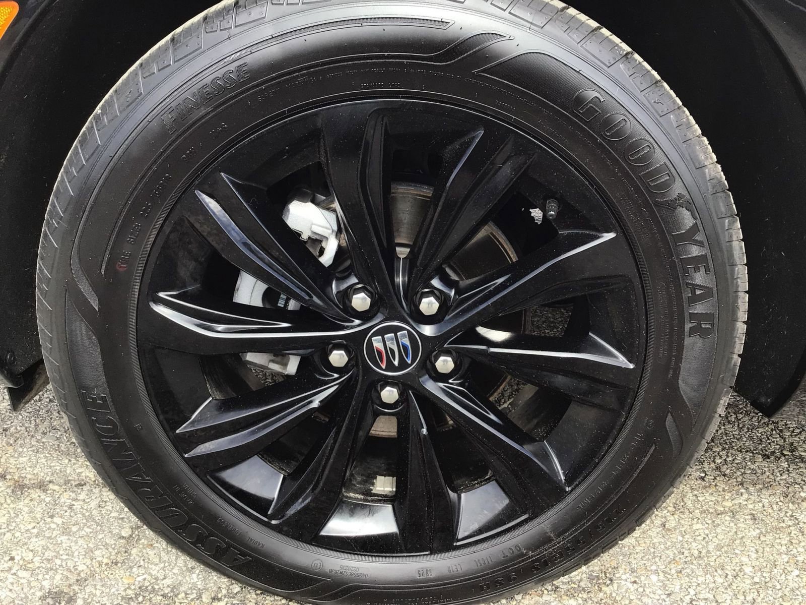 Used 2025 Buick Envista Sport Touring image 29