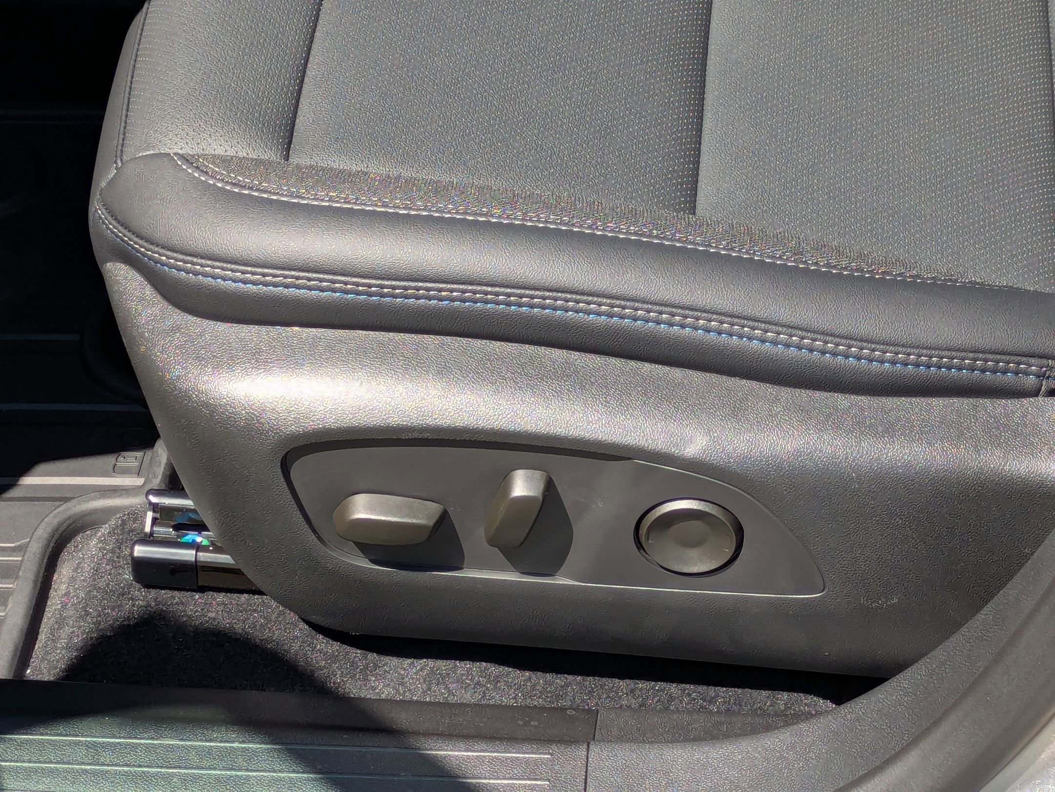 Used 2026 Chevrolet Equinox EV LT image 12