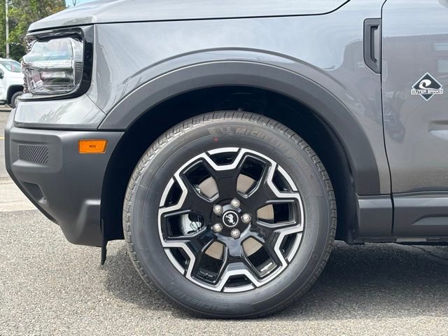 New 2025 Ford Bronco Sport Outer Banks image 9