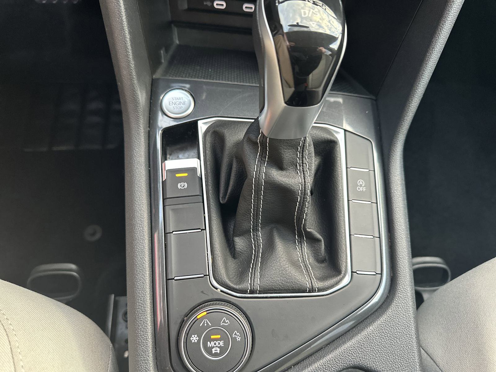 Used 2022 Volkswagen Tiguan S image 17