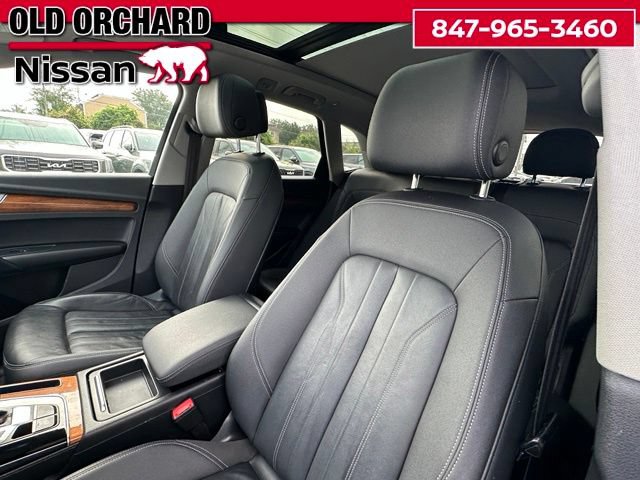 Used 2021 Audi Q5 e Premium w/ Convenience Package AWD/4WD image 12
