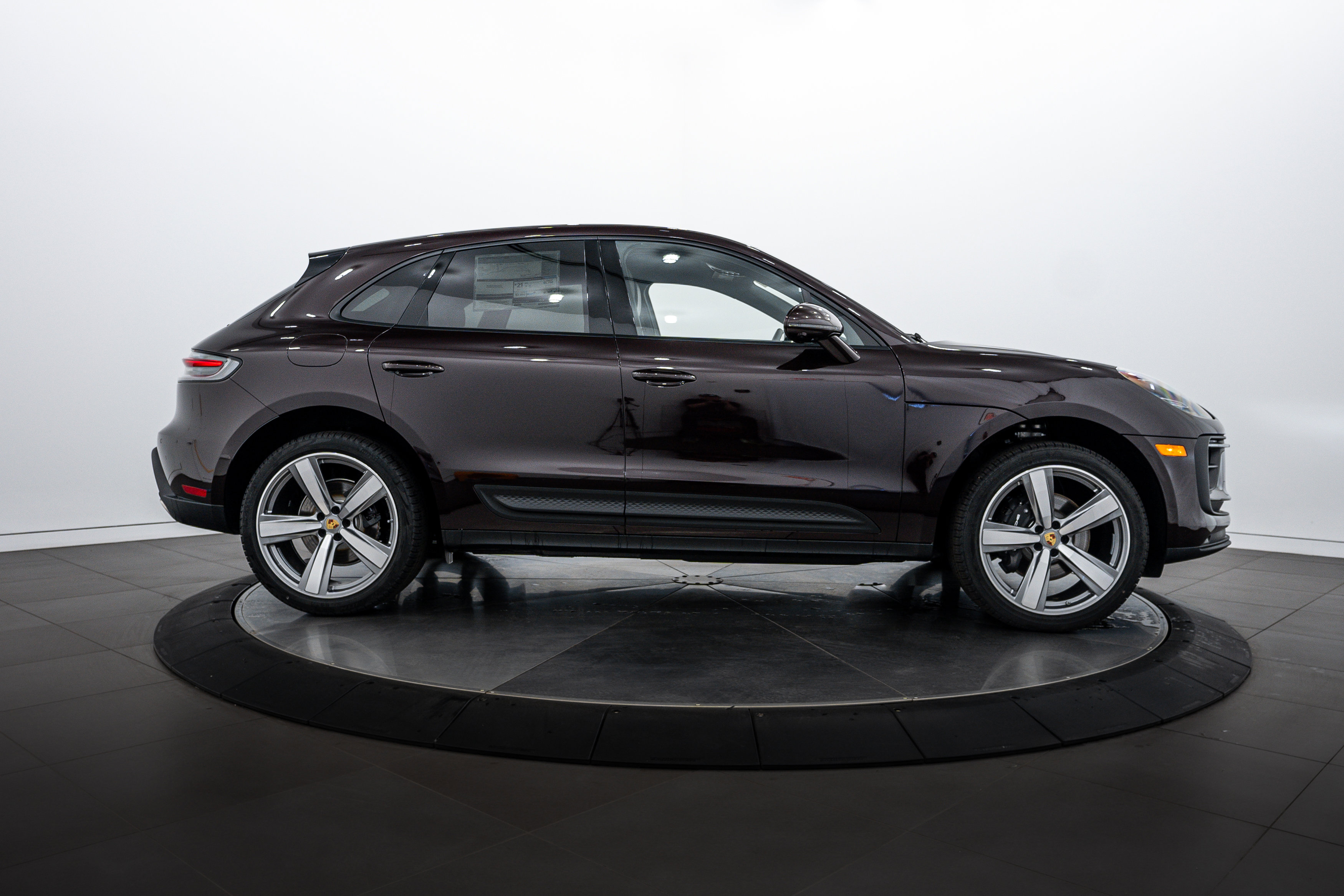 New 2025 Porsche Macan image 8