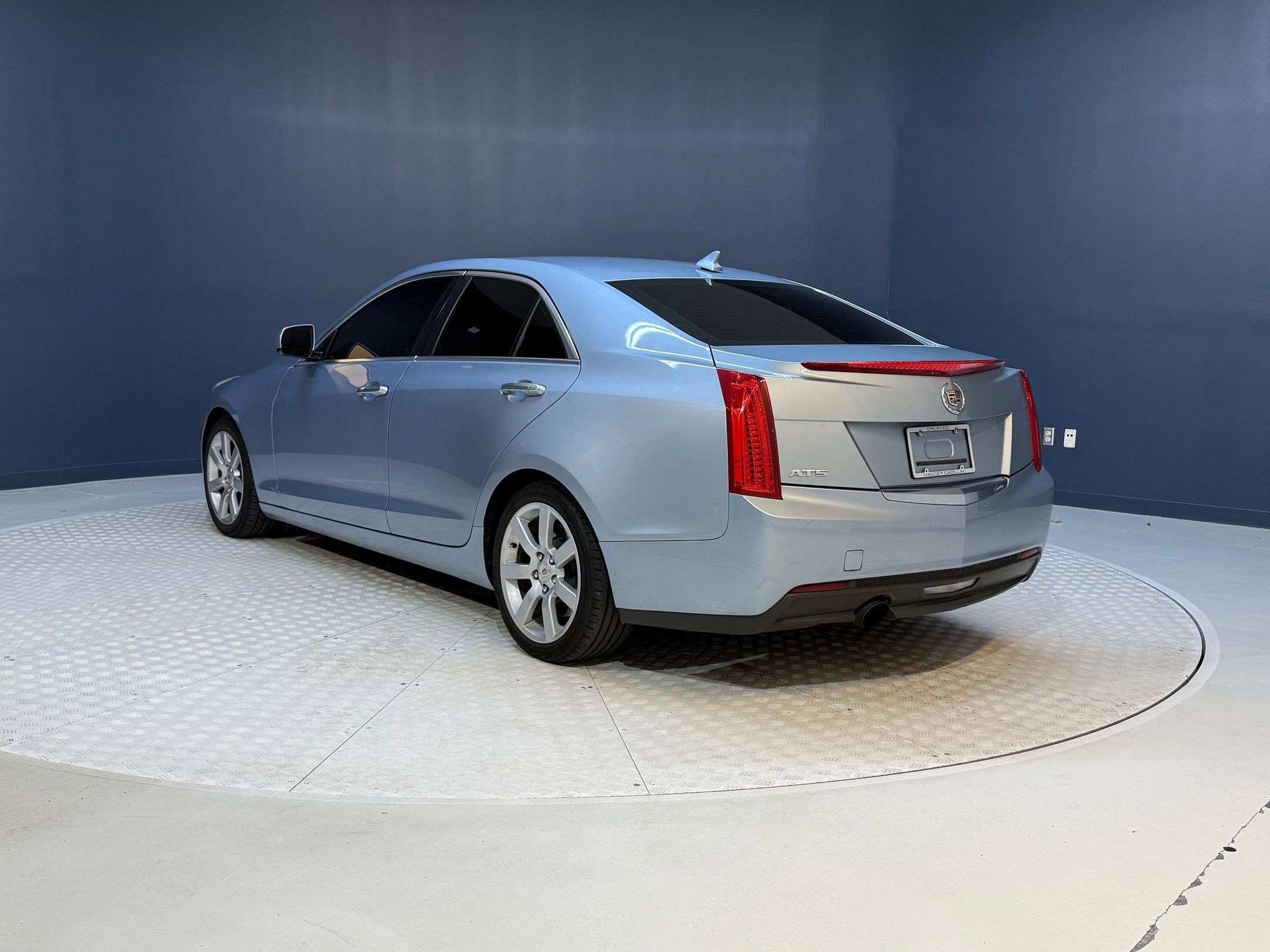 Used 2013 Cadillac ATS 4dr Sdn 2.5L RWD image 3