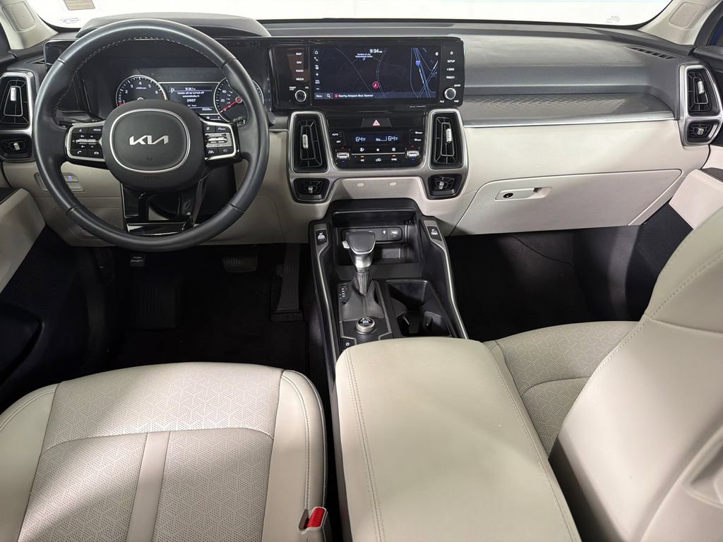 Used 2023 Kia Sorento S w/ Panoramic Sunroof Package FWD image 24