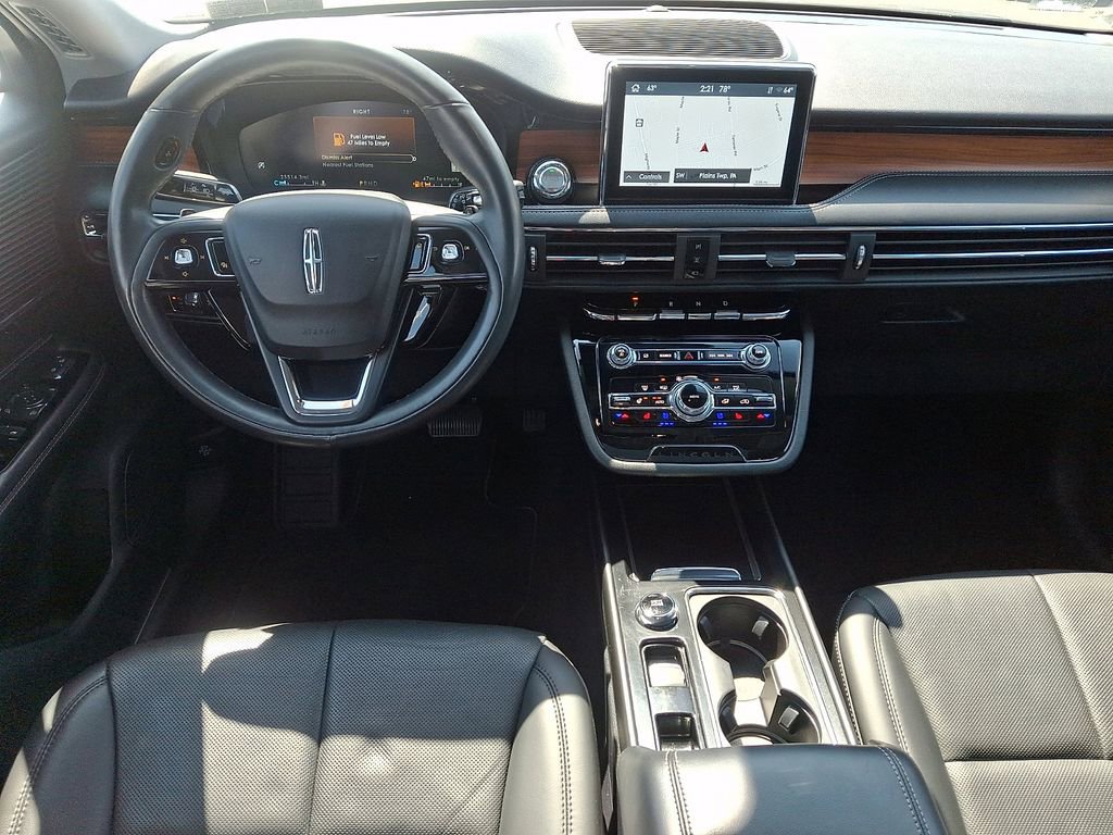 Used 2022 Lincoln Corsair Reserve w/ Equipment Group 201A AWD/4WD image 11