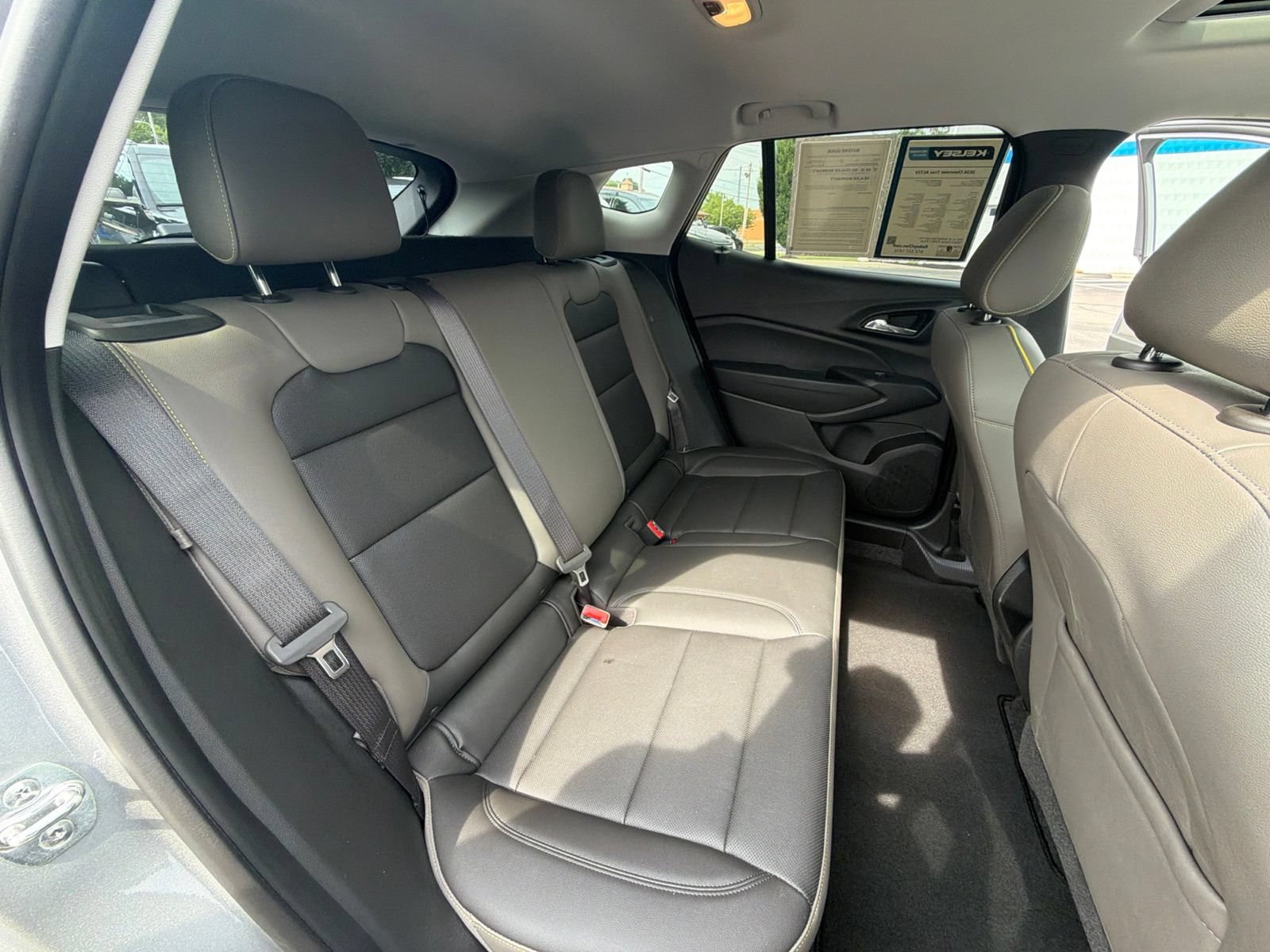 Used 2026 Chevrolet Trax ACTIV w/ Sunroof Package FWD image 27