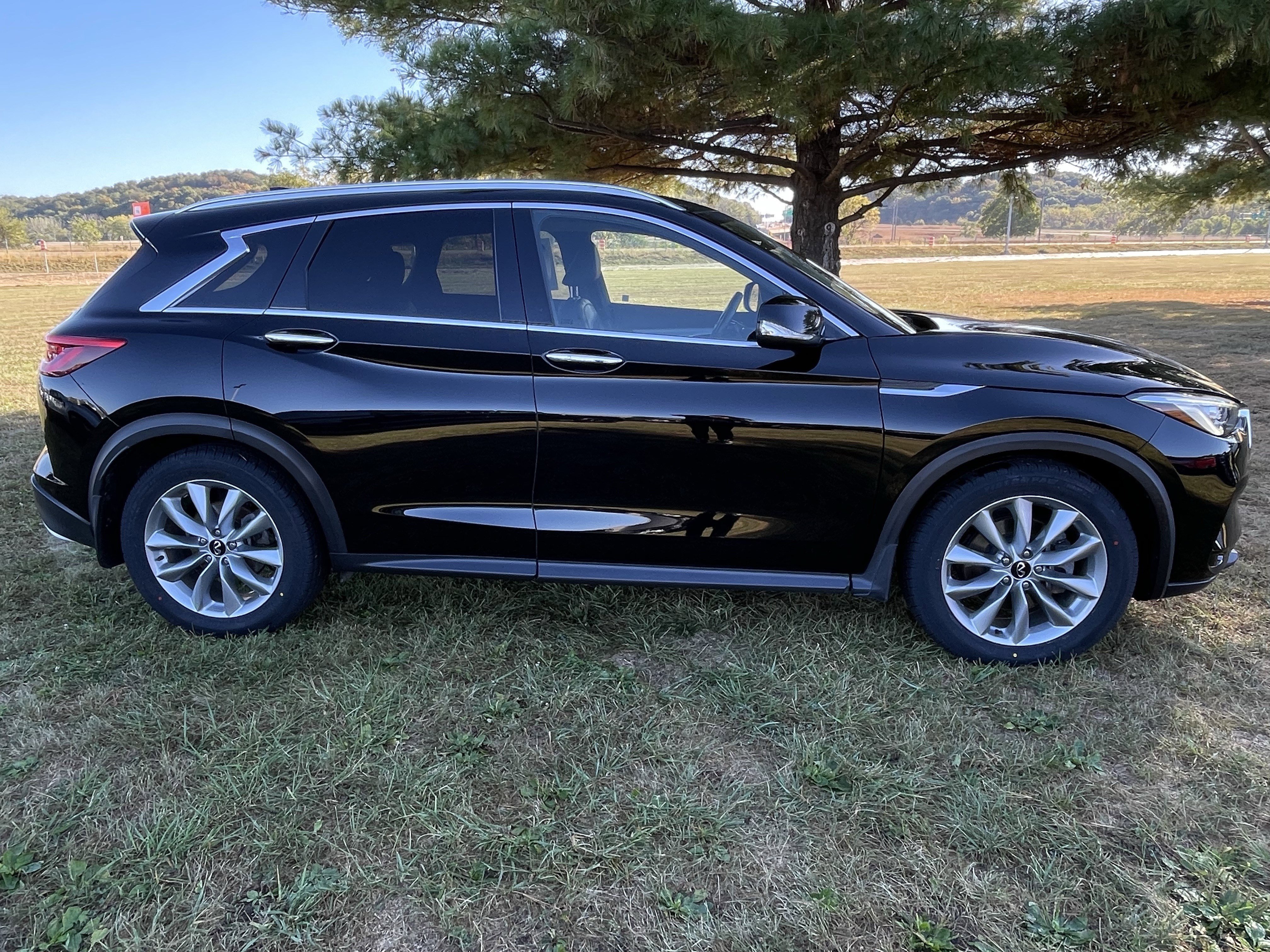 Used 2021 INFINITI QX50 Essential w/ Cargo Package image 10
