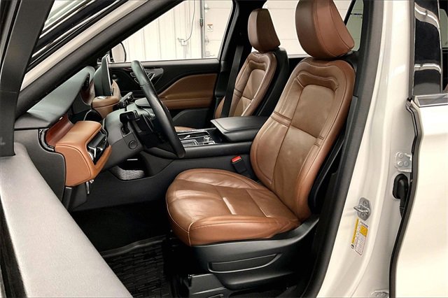 Used 2023 Lincoln Aviator Reserve w/ Elements Package Plus image 20