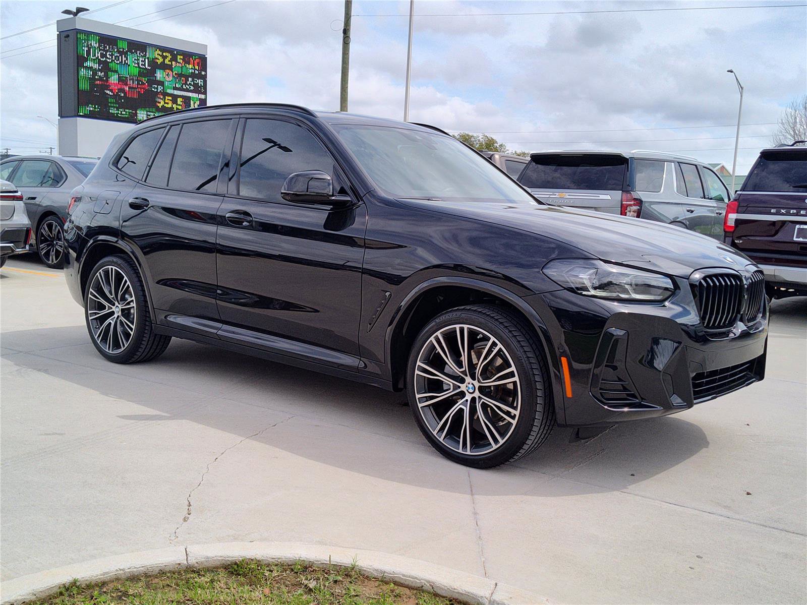 Certified 2024 BMW X3 sDrive30i w/ Premium Package w/ZPA image 11