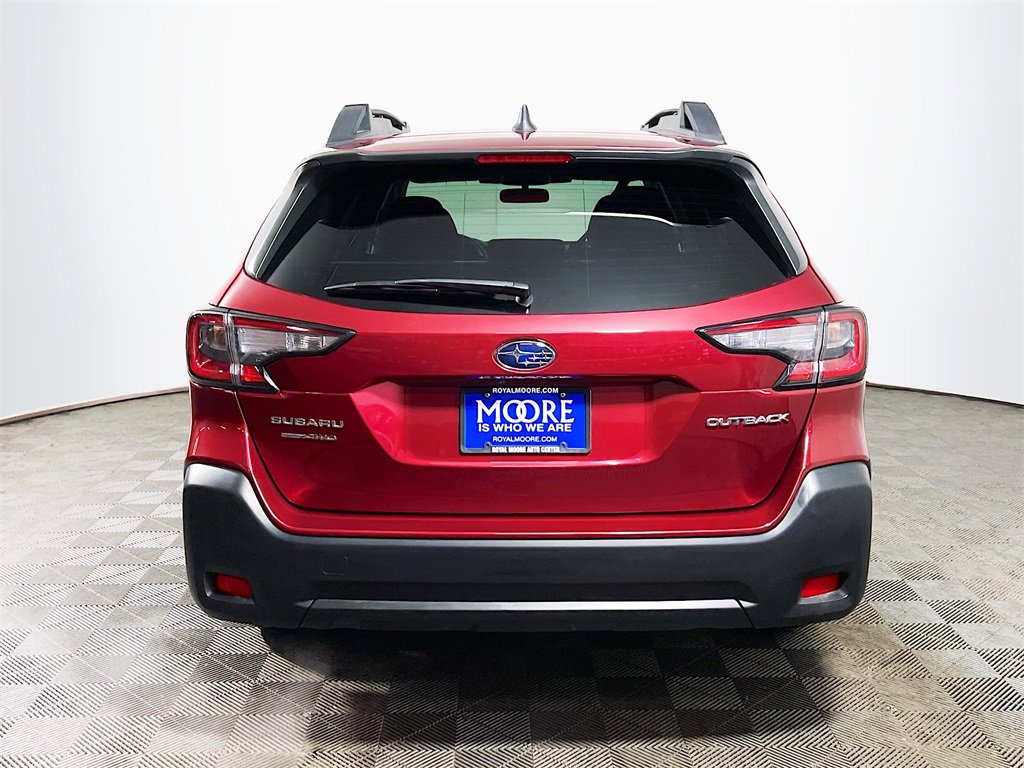Used 2025 Subaru Outback Premium image 6