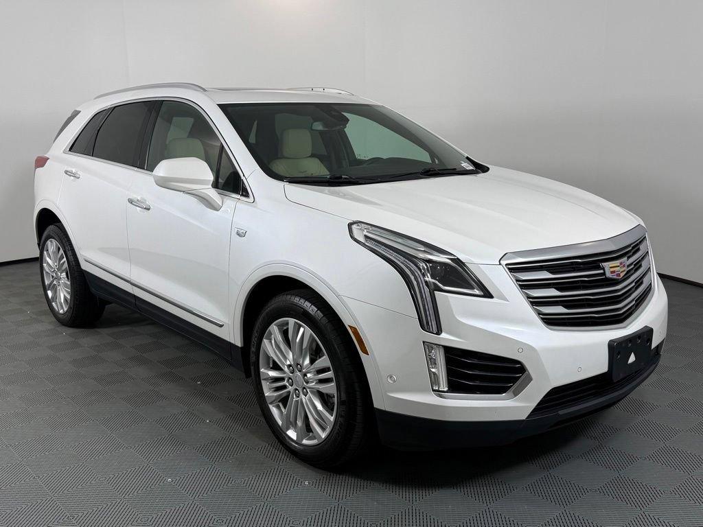 Used 2017 Cadillac XT5 Premium Luxury w/ Driver Assist Package AWD/4WD image 9