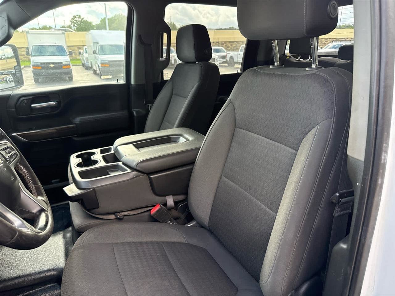 Used 2022 Chevrolet Silverado 2500 LT w/ Convenience Package AWD/4WD image 13