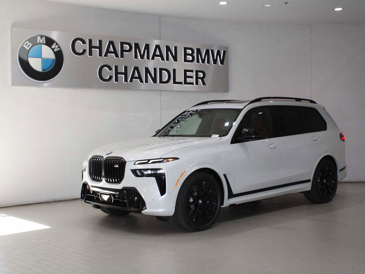 New 2026 BMW X7 M60i image 1