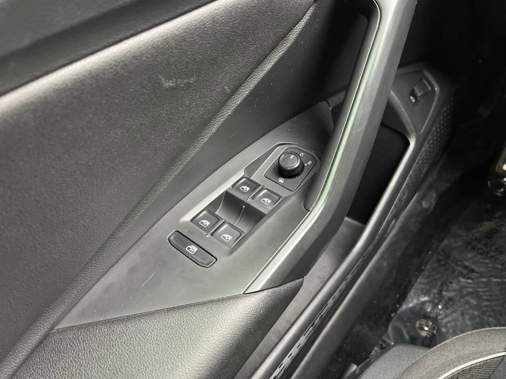 Used 2019 Volkswagen Jetta GLI image 23