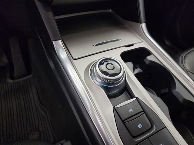 Used 2022 Ford Explorer XLT w/ Equipment Group 202A image 23