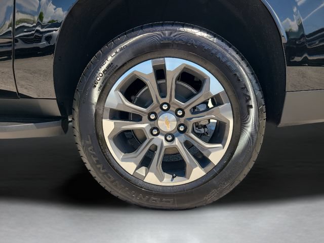 New 2026 Chevrolet Suburban LS w/ LPO, Dark Essentials Package RWD image 34