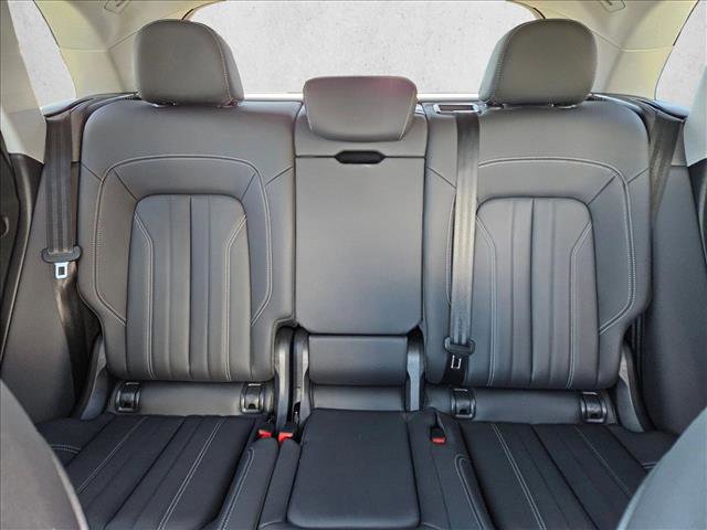 Used 2023 Audi Q5 2.0T Premium w/ Convenience Package image 15