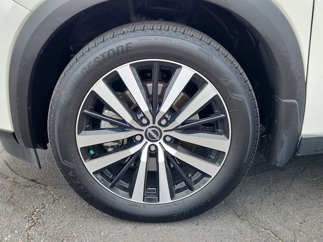 Certified 2024 Nissan Pathfinder Platinum AWD/4WD image 17