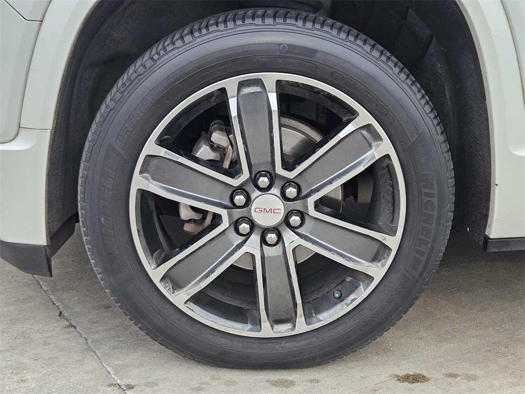 Used 2017 GMC Acadia Denali w/ Technology Package image 9