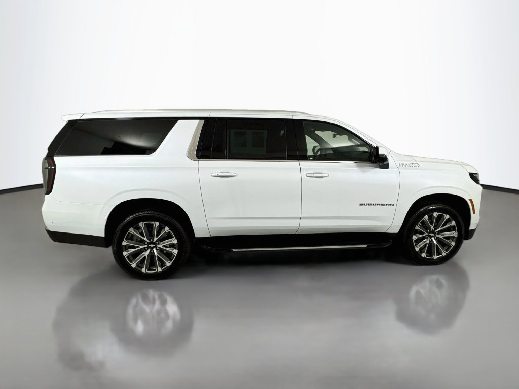 Used 2026 Chevrolet Suburban High Country w/ Sun And Tow Package AWD/4WD image 9