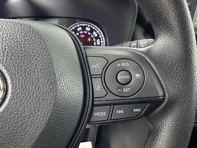 Used 2022 Toyota RAV4 XLE image 24