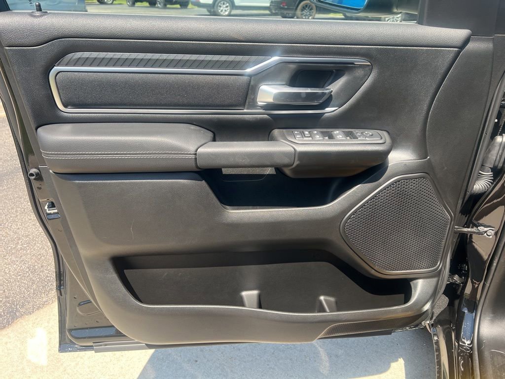 New 2026 RAM 1500 4x4 Crew Cab image 10