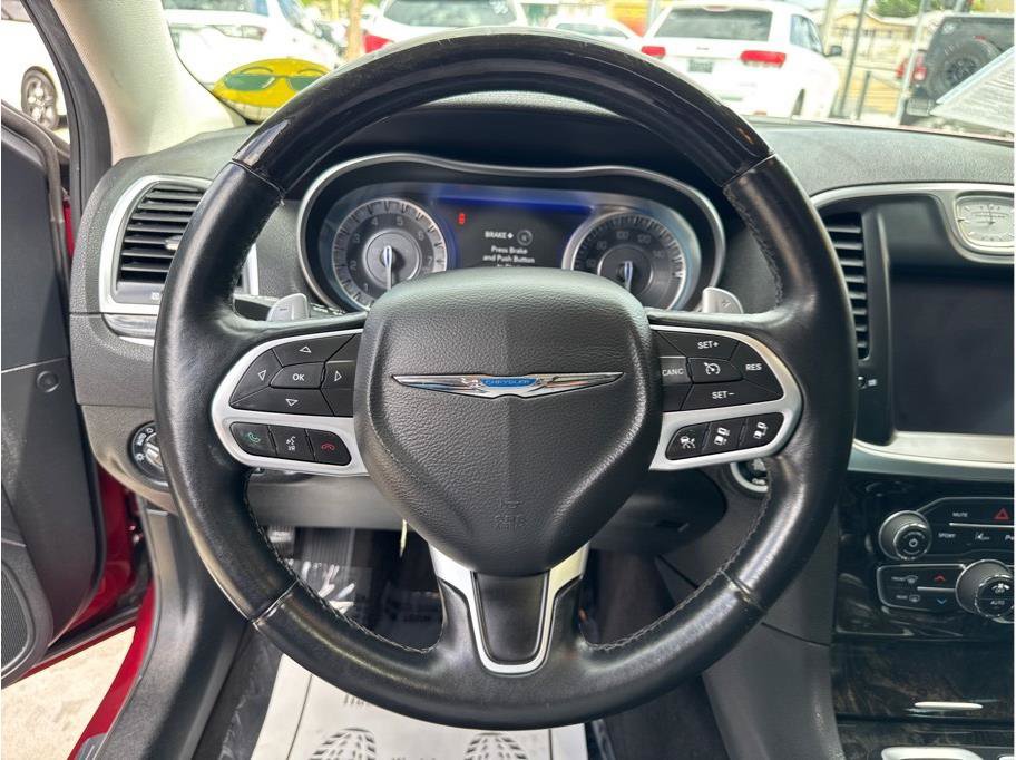 Used 2017 Chrysler 300 C w/ Safetytec Plus Group RWD image 27