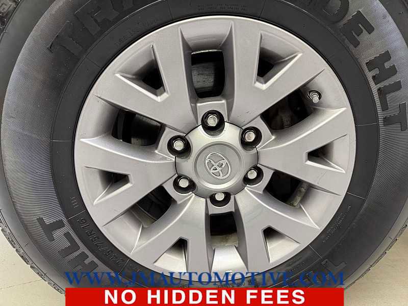 Used 2019 Toyota Tacoma SR5 image 9