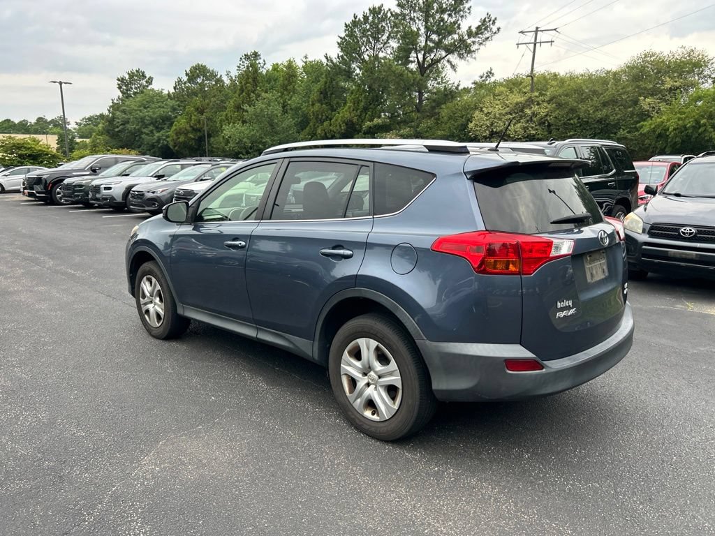 Used 2013 Toyota RAV4 LE AWD/4WD image 5