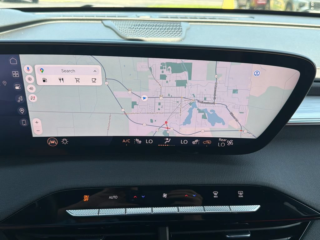 Certified 2025 Buick Enclave Preferred FWD image 26