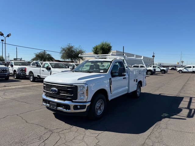 New 2026 Ford F250 XL w/ XL Chrome Package image 5