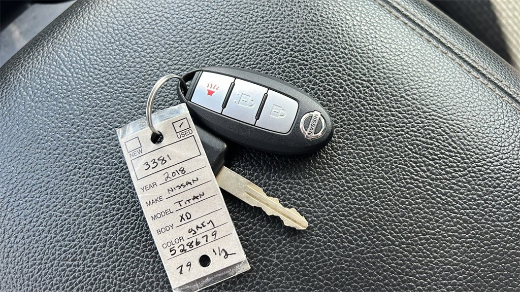 Used 2018 Nissan Titan PRO-4X image 39