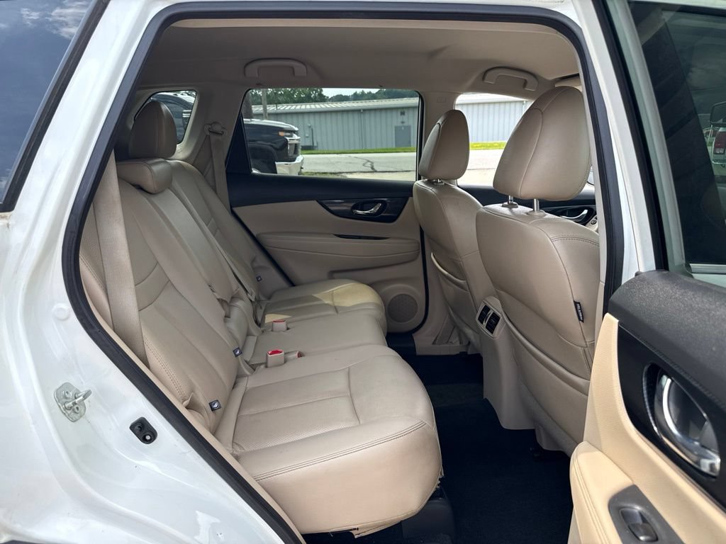 Used 2019 Nissan Rogue SL AWD/4WD image 13