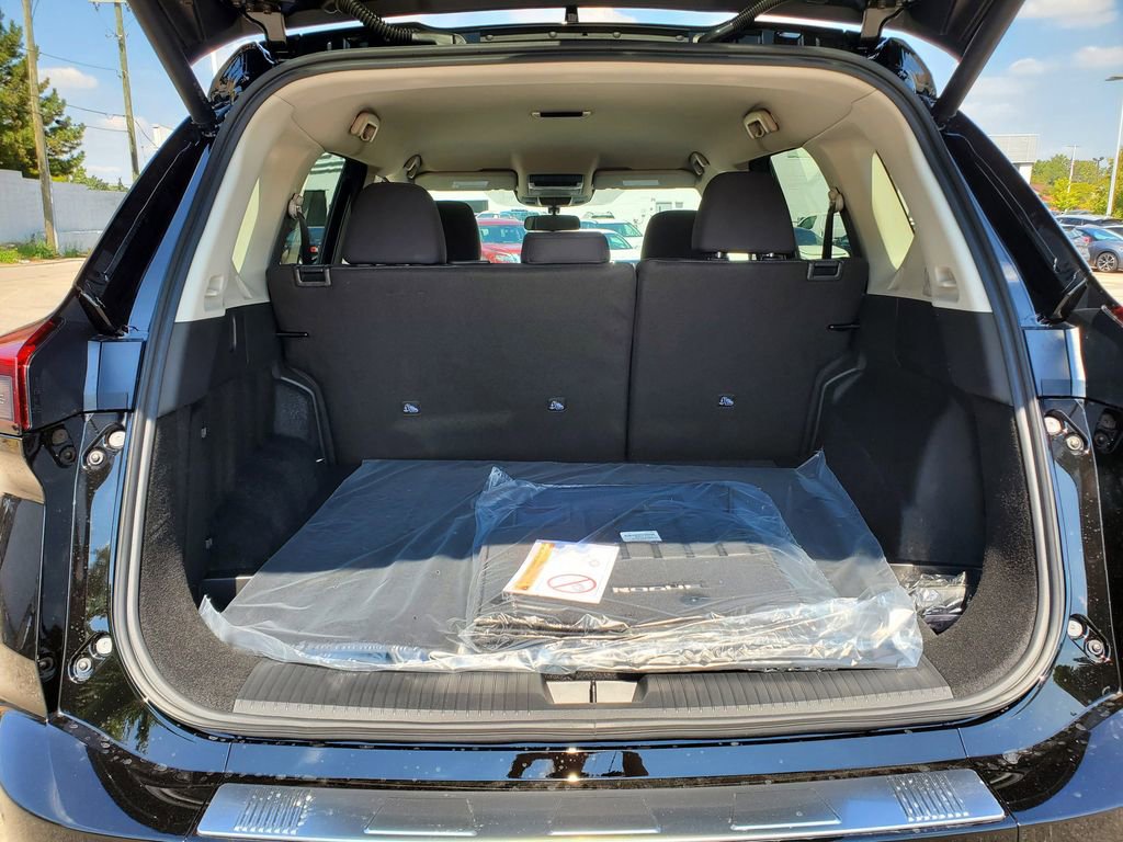 New 2026 Nissan Rogue SV image 8