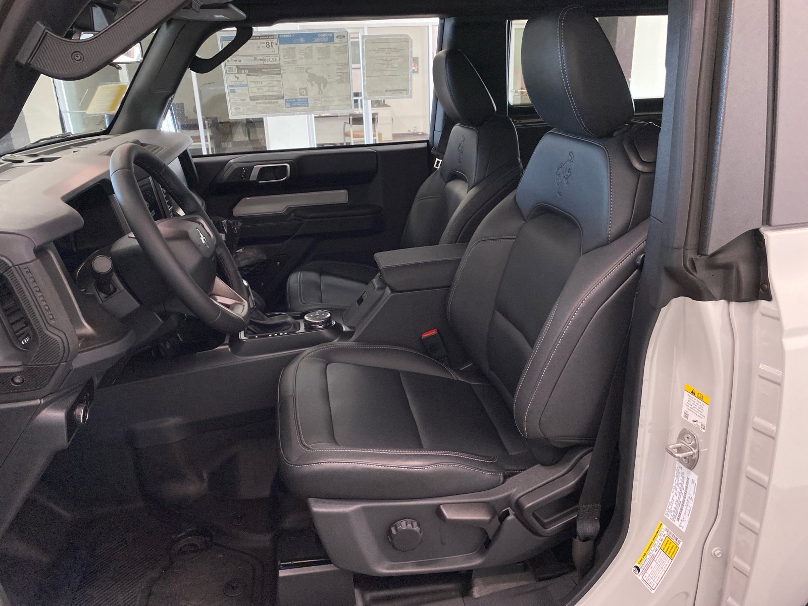 New 2026 Ford Bronco Badlands AWD/4WD image 17