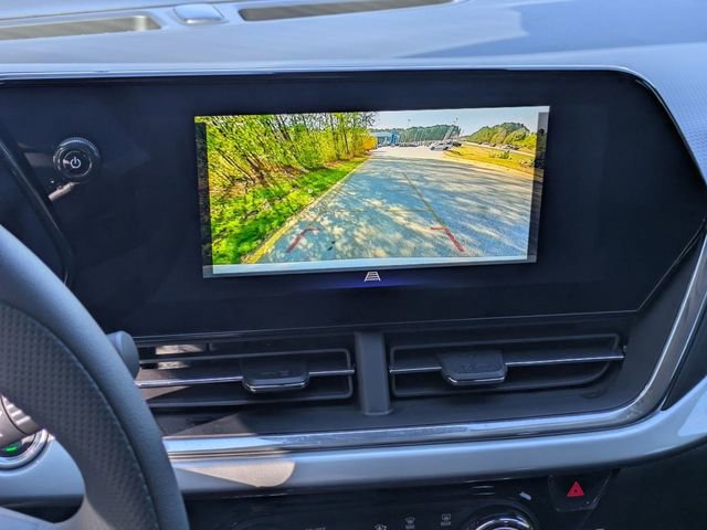 New 2026 Chevrolet Trax LT image 16