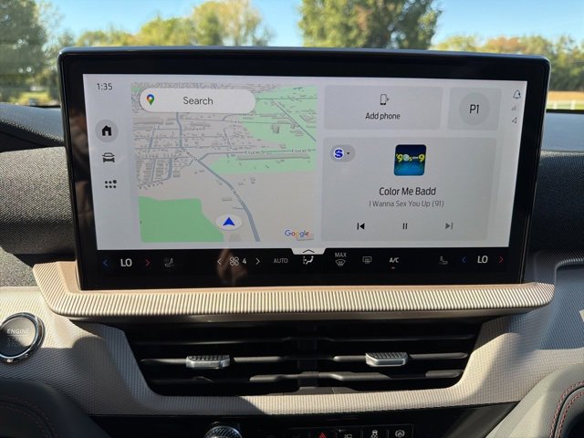 New 2025 Ford Explorer Active image 26