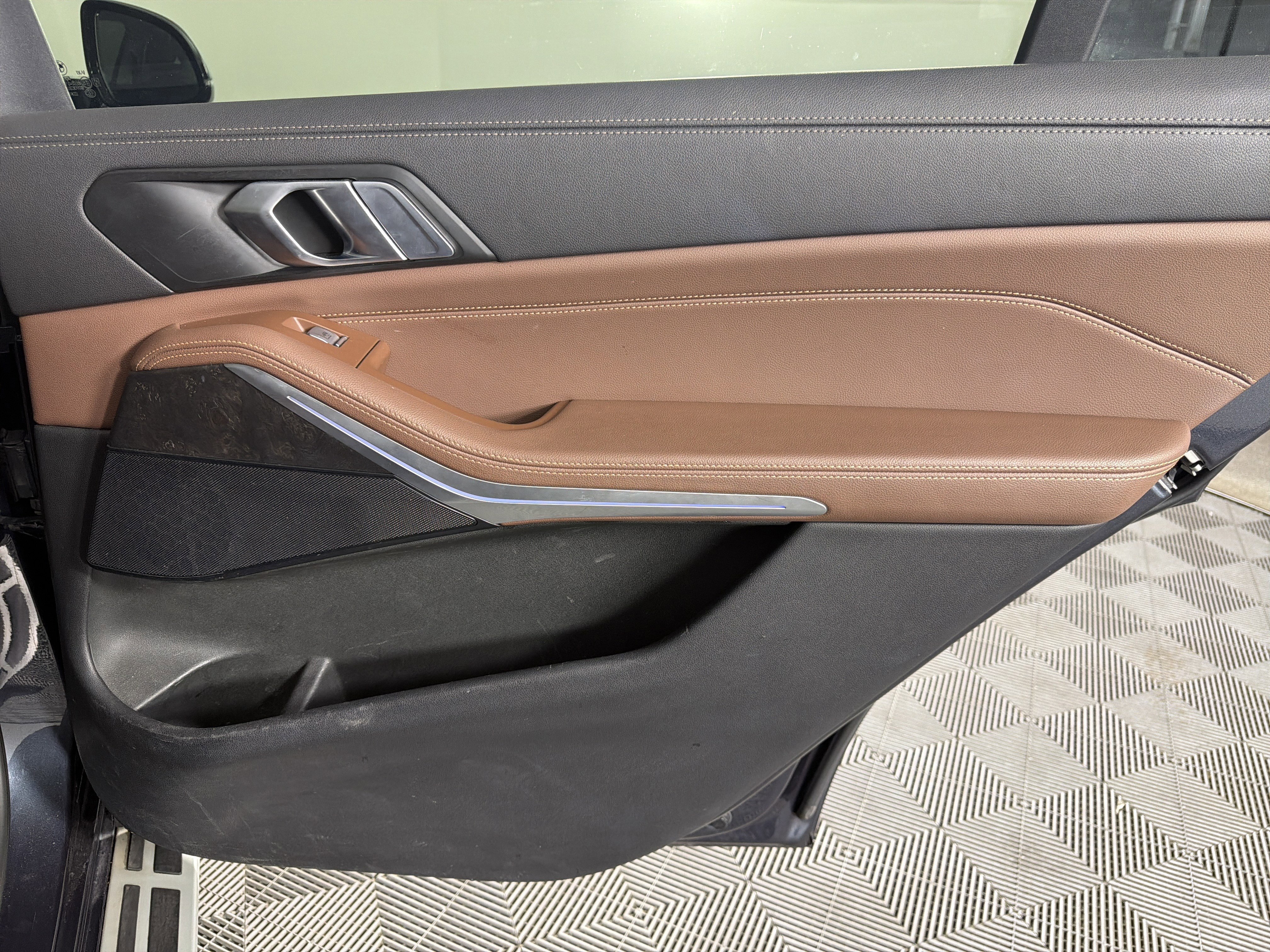 Used 2022 BMW X7 xDrive40i AWD/4WD image 32