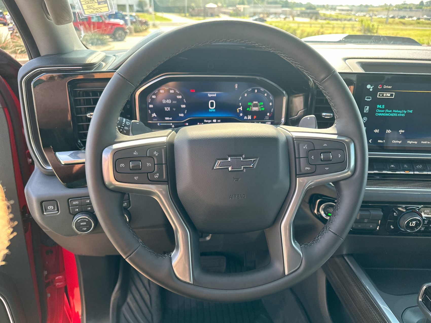Used 2024 Chevrolet Silverado 1500 LT Trail Boss w/ LPO, Dark Essentials Package AWD/4WD image 14