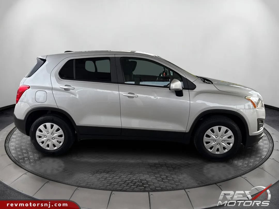Used 2016 Chevrolet Trax LS FWD image 6