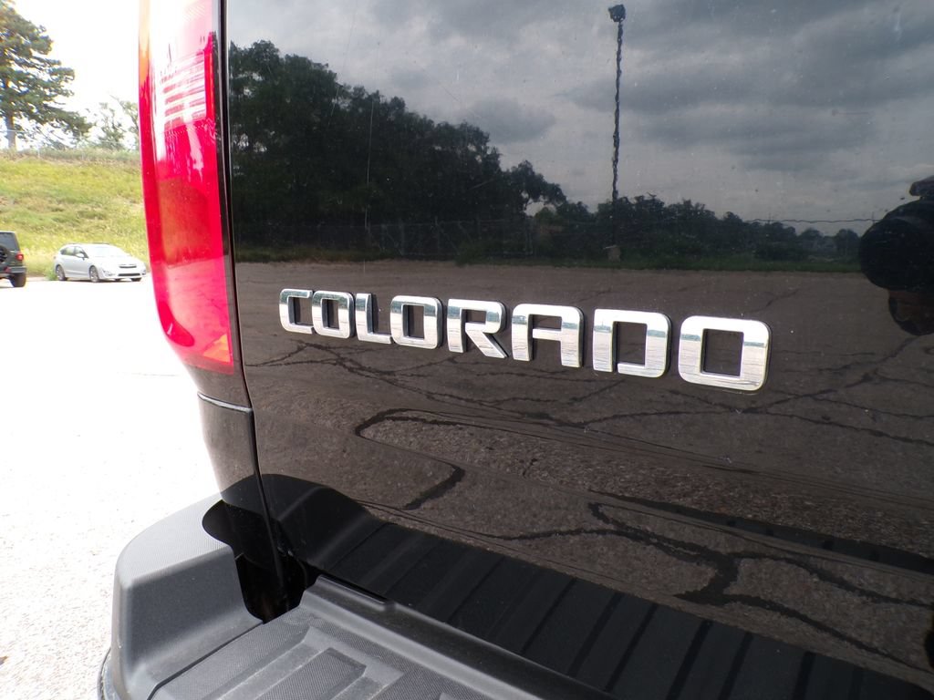 Used 2019 Chevrolet Colorado Z71 AWD/4WD image 15