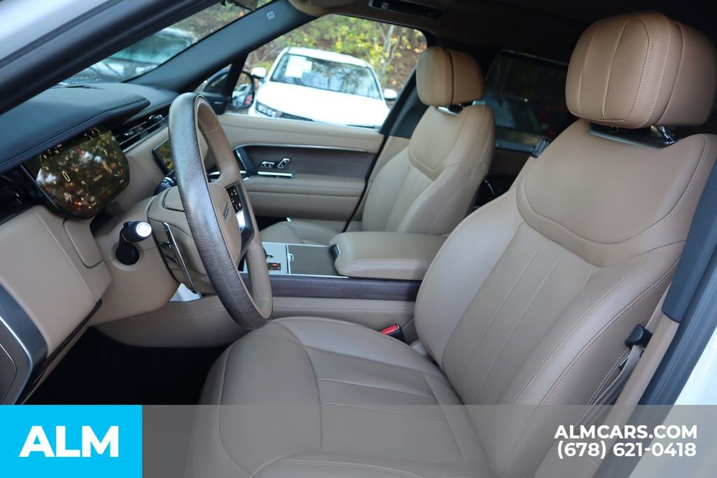 Used 2024 Land Rover Range Rover SE image 12