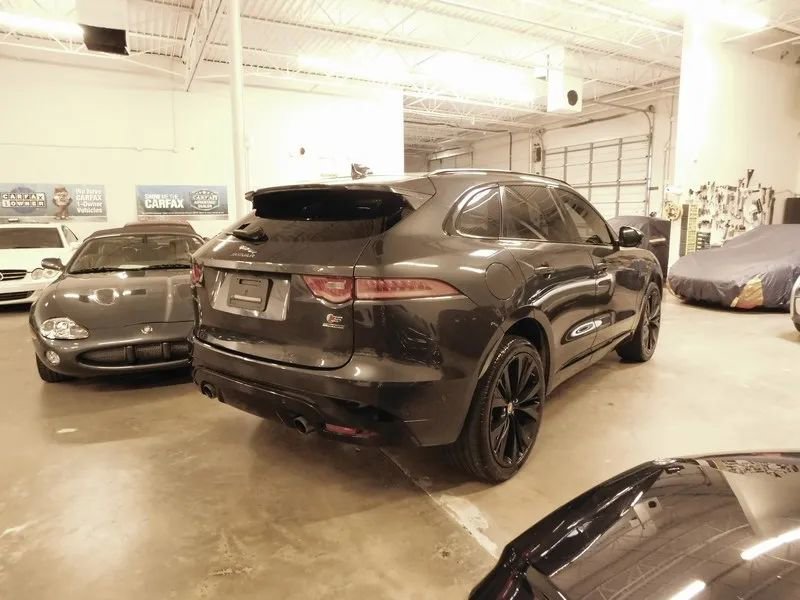Used 2019 Jaguar F-PACE S AWD/4WD image 2