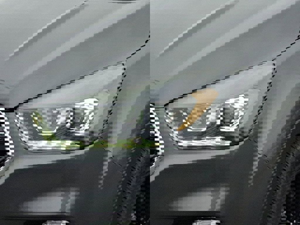 Certified 2019 Ford Escape SE image 9