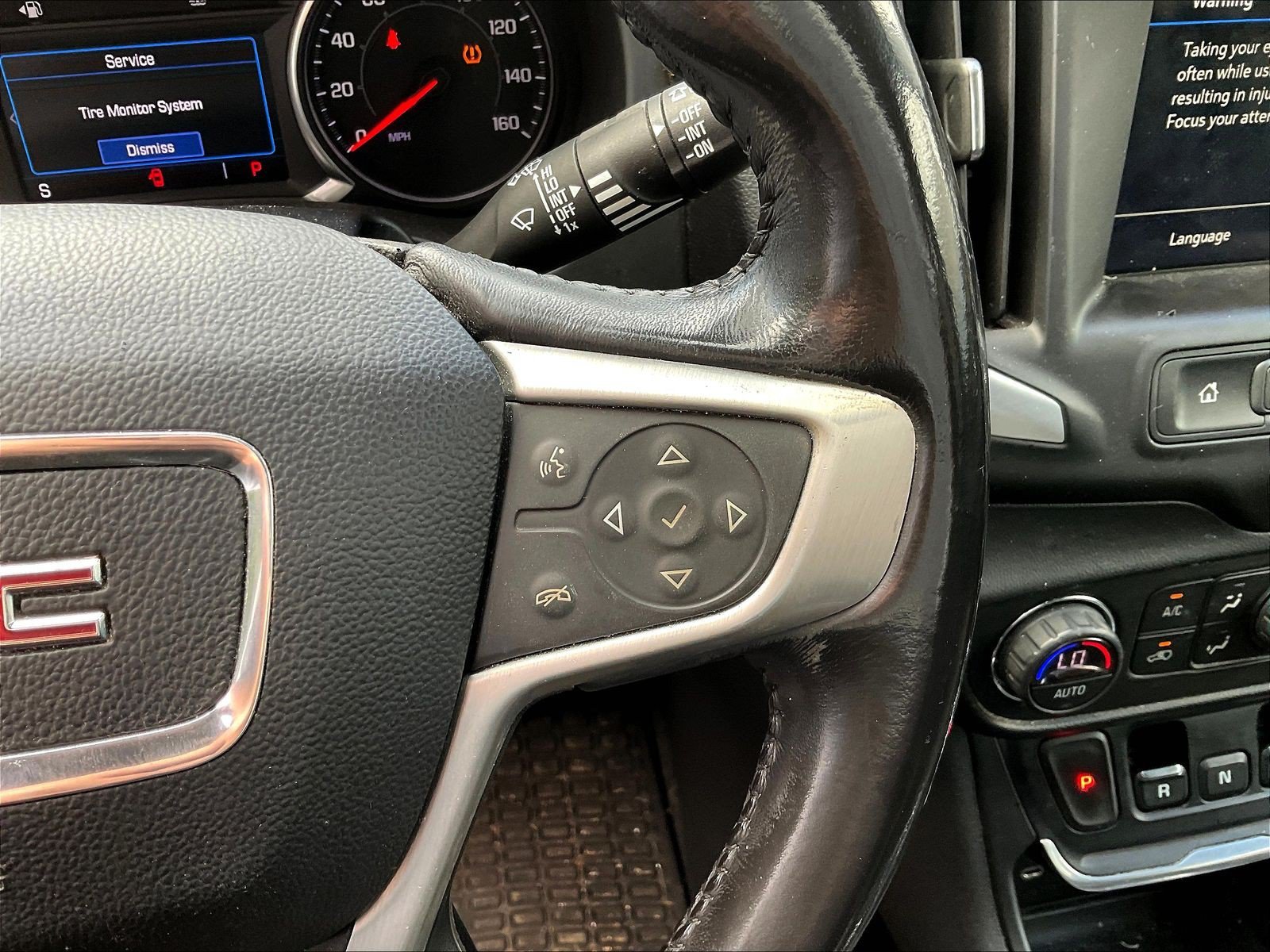 Used 2019 GMC Terrain SLE w/ Driver Convenience Package AWD/4WD image 12