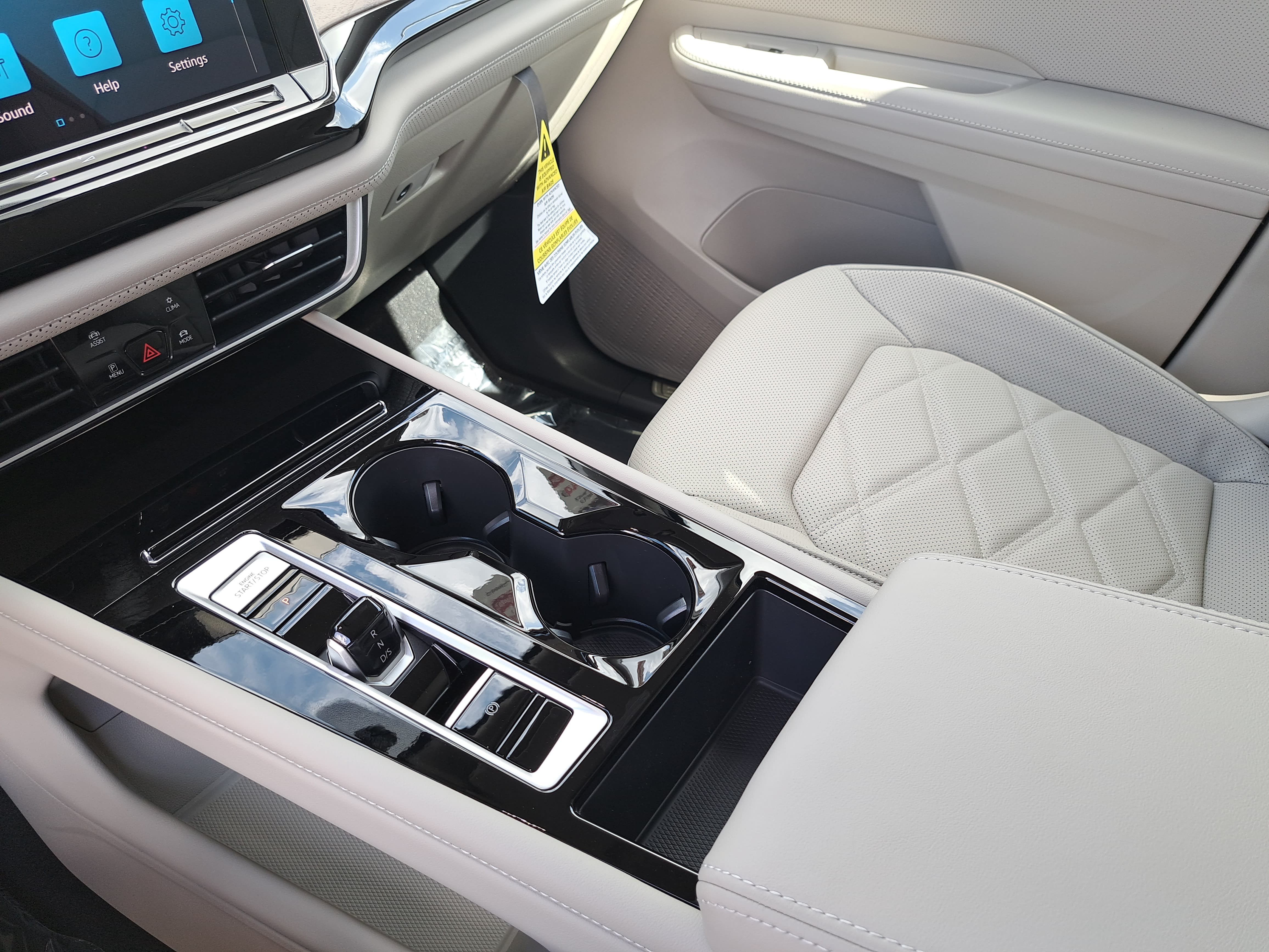 New 2026 Volkswagen Atlas SE FWD image 25