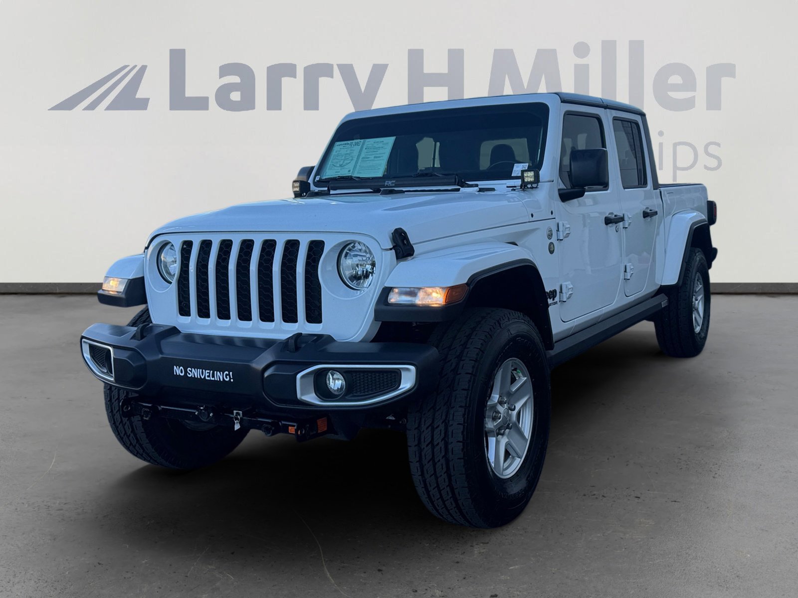 Used 2021 Jeep Gladiator Sport image 1