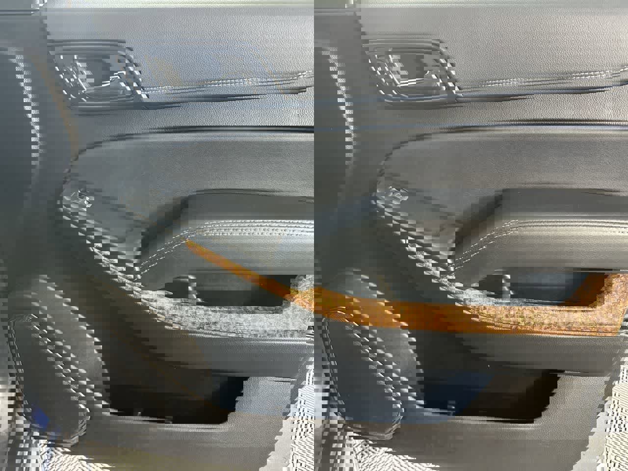 Used 2019 Chevrolet Tahoe Premier image 26